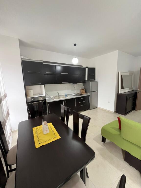 APARTAMENT 1+1 ME QIRA, RRUGA 5 MAJ