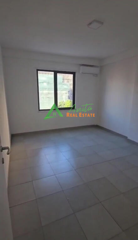 Office for Rent - Pazari i Ri, near Lincoln Center