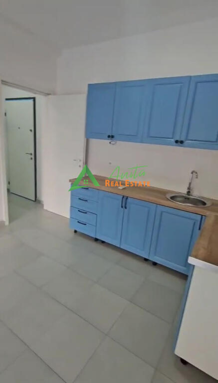Office for Rent - Pazari i Ri, near Lincoln Center