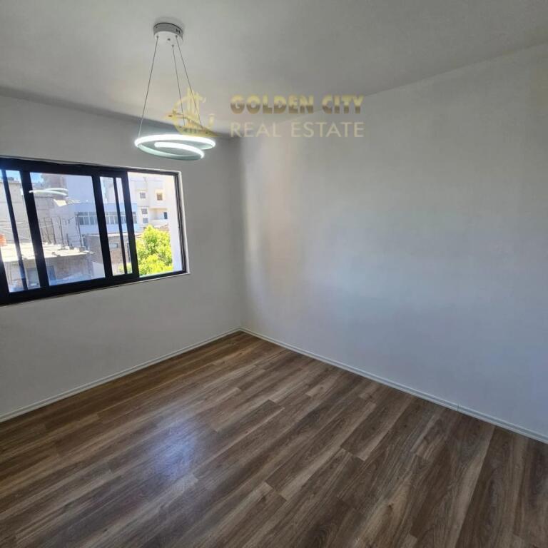 For sale Apartment 2+1 Stadium Durres
