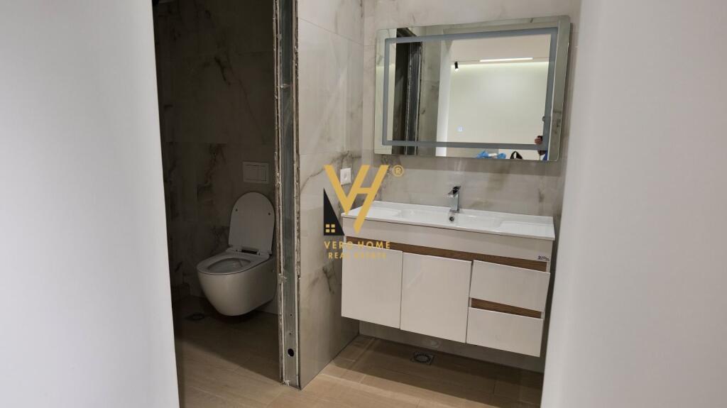 SHOP OF 130 M2 FOR RENT, PARISIT COMMUNE