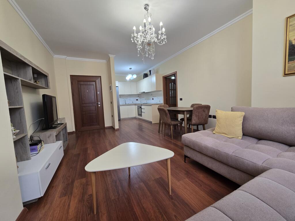 Apartament 2+1 për shitje, Ministria e Jashtme!