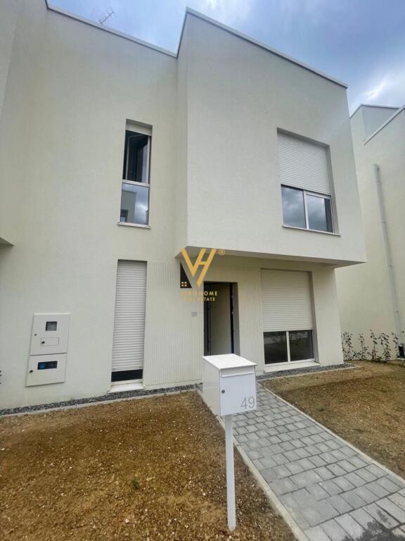 TWO-STOREY VILLA FOR RENT IN FARKE