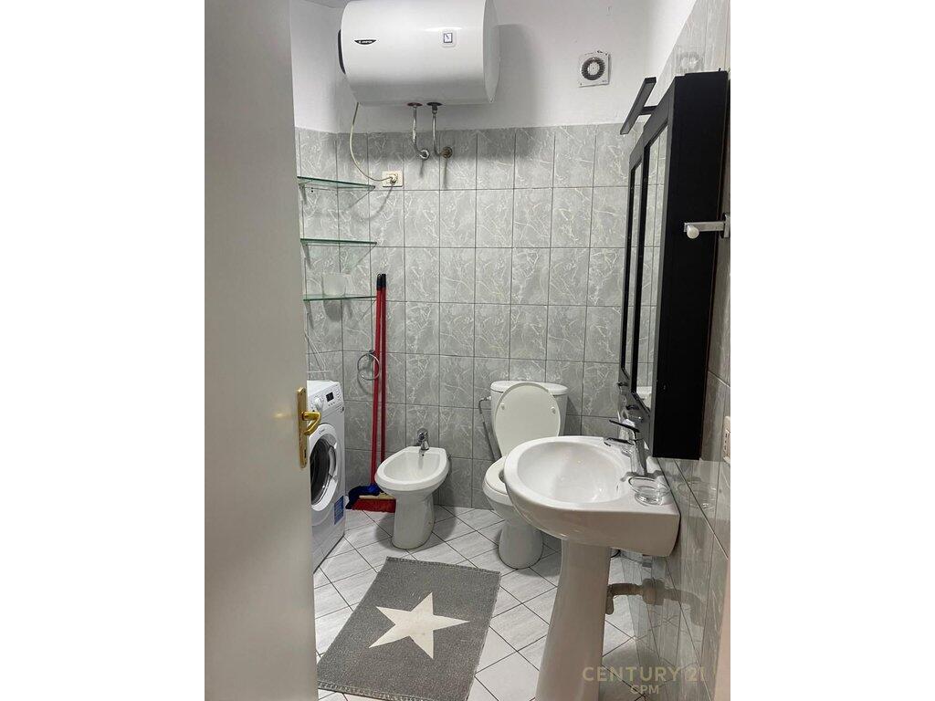 Apartament 1+1 për shitje te Xhamia e Tabakeve