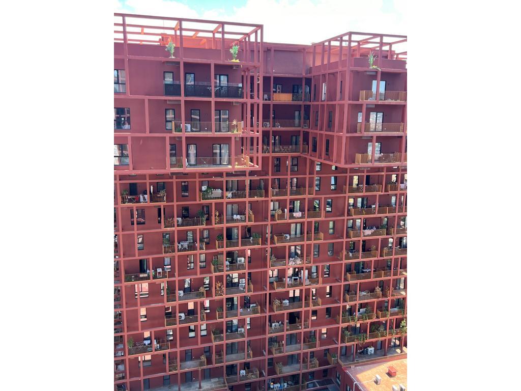 APARTMENT 2+1+2+1 WITH PARKING AT TIRANA GARDEN BUILDING!