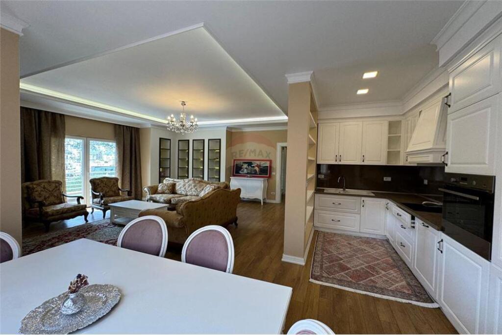 Apartament 2+1+2 me post parkimi per qira!