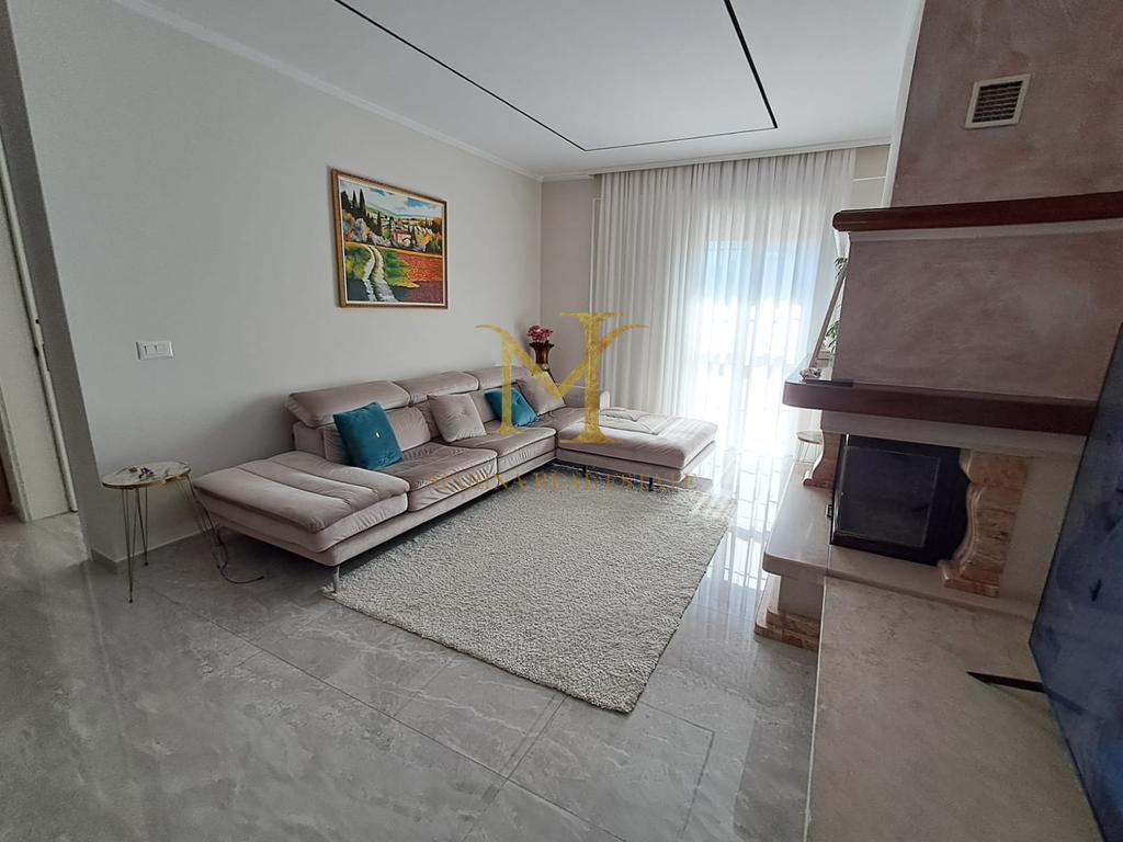 FOR RENT THE 2ND FLOOR OF A VILLA, PLEPA !!
