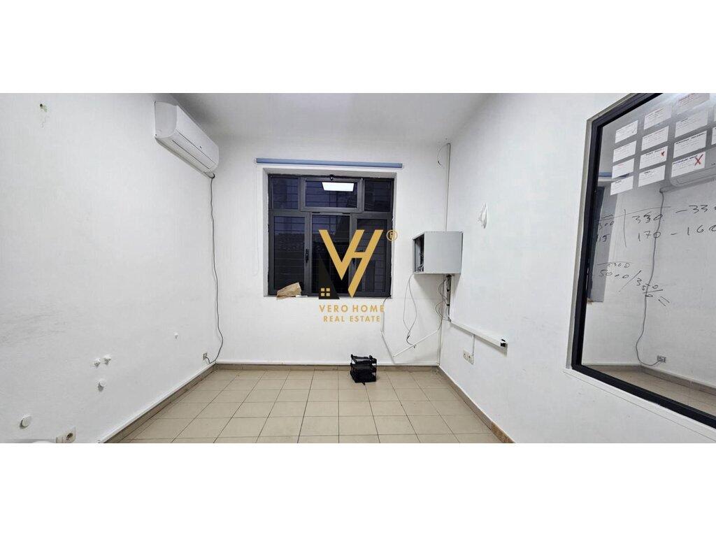 AFFITTASI SPAZIO 140M2, NUOVO MERCATO