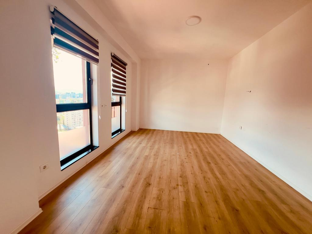 APARTMENT 2+1+2+1 WITH PARKING AT TIRANA GARDEN BUILDING!