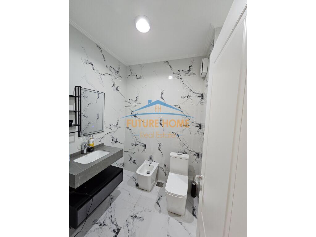 Shitet, Apartament 2+1+2, Spitali i kafsheve, Tirane.