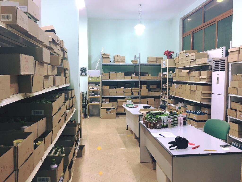 Shiten 2 AMBJENTE TREGTARE + 2 MAGAZINA + 2 GARAZHDE