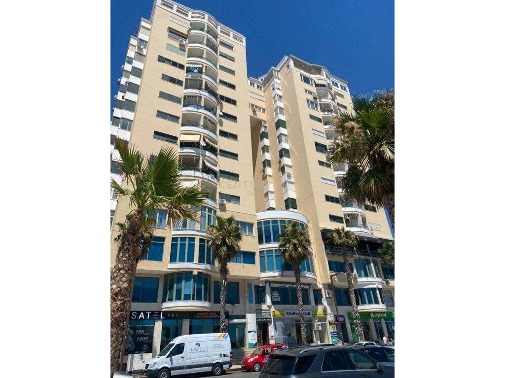 Apartament i Bollshëm 2+1+2 për Qira në Vollga, Durrës!