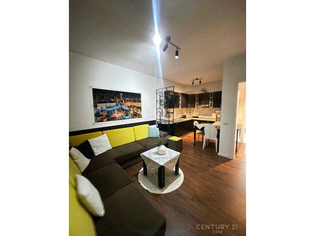 Apartament 1+1 për shitje te Xhamia e Tabakve