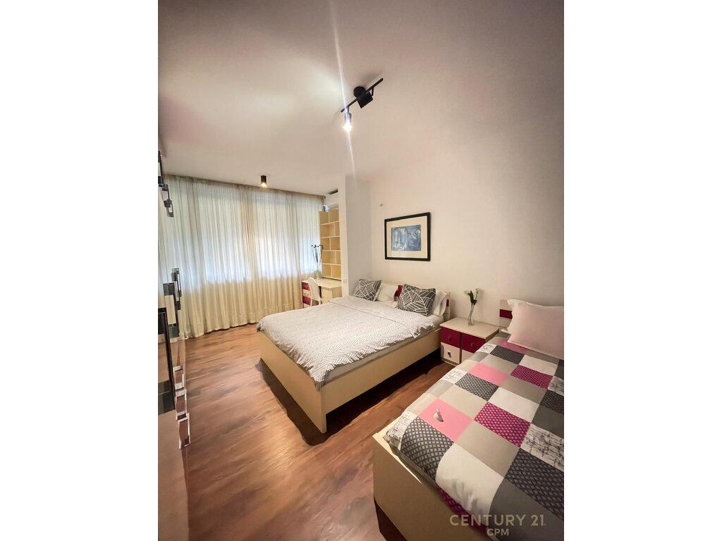 Apartament 1+1 për shitje te Xhamia e Tabakeve