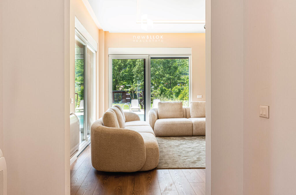 IN VENDITA: Villa Premium a Vishnje (€794.000) | 2400m² Terreno | Piscina + Guesthouse + Nuova di Zecca!
