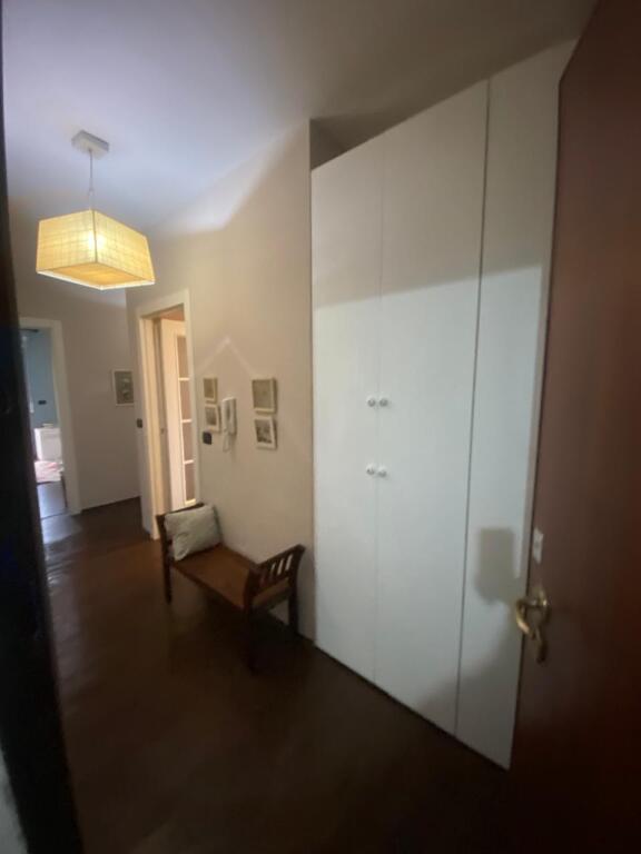 2+1, furnished, with parking space, dry lake.