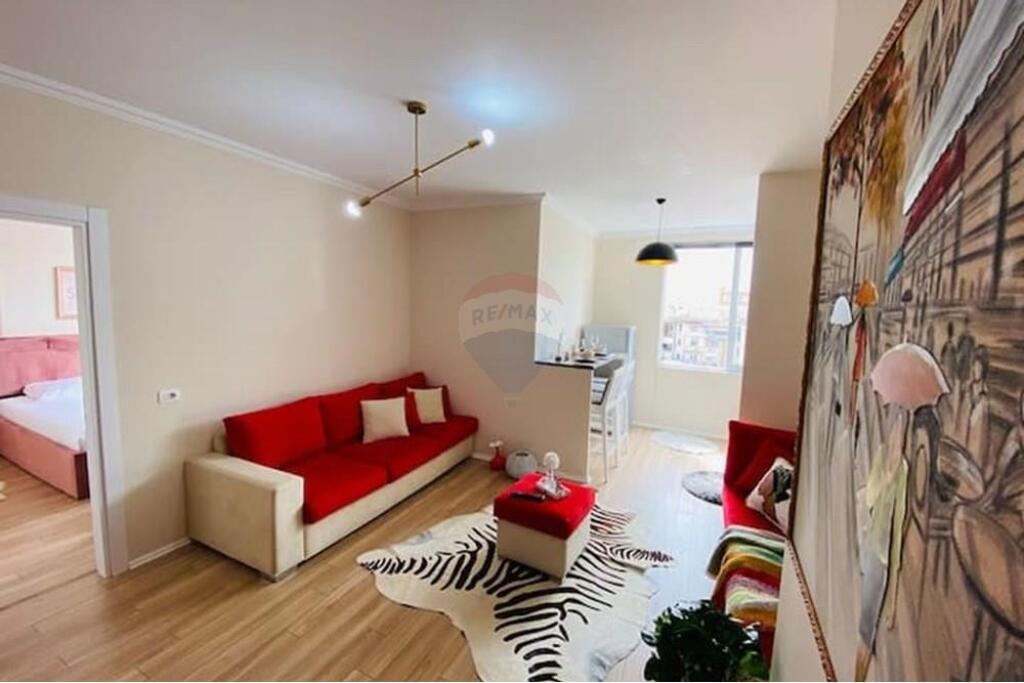 1+1 Apartment with New Furniture