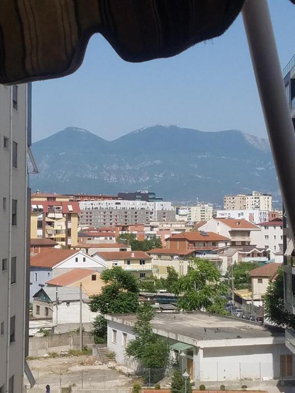 Apartament 2+1 me qera prane Rezidenca Alba