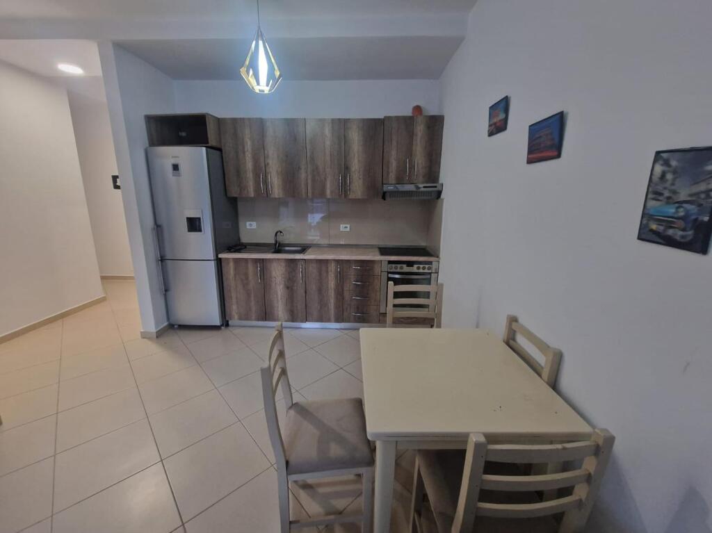 APARTMENT 1+1 FOR SALE IN THE "TIRANA GOLDEN PARK" COMPLEX OPPOSITE AMERICAN 3