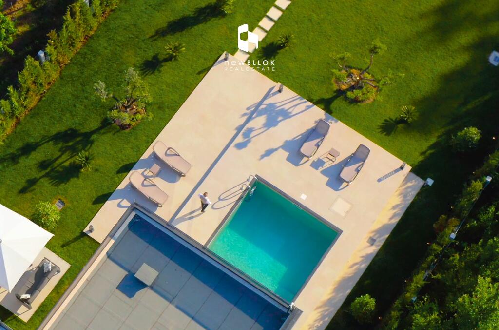 IN VENDITA: Villa Premium a Vishnje (€794.000) | 2400m² Terreno | Piscina + Guesthouse + Nuova di Zecca!