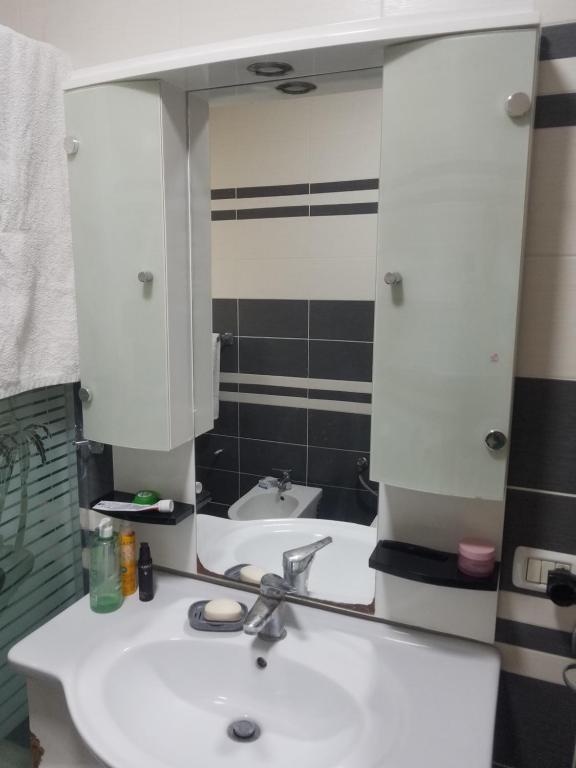 Apartament 2+1 me qera prane Rezidenca Alba