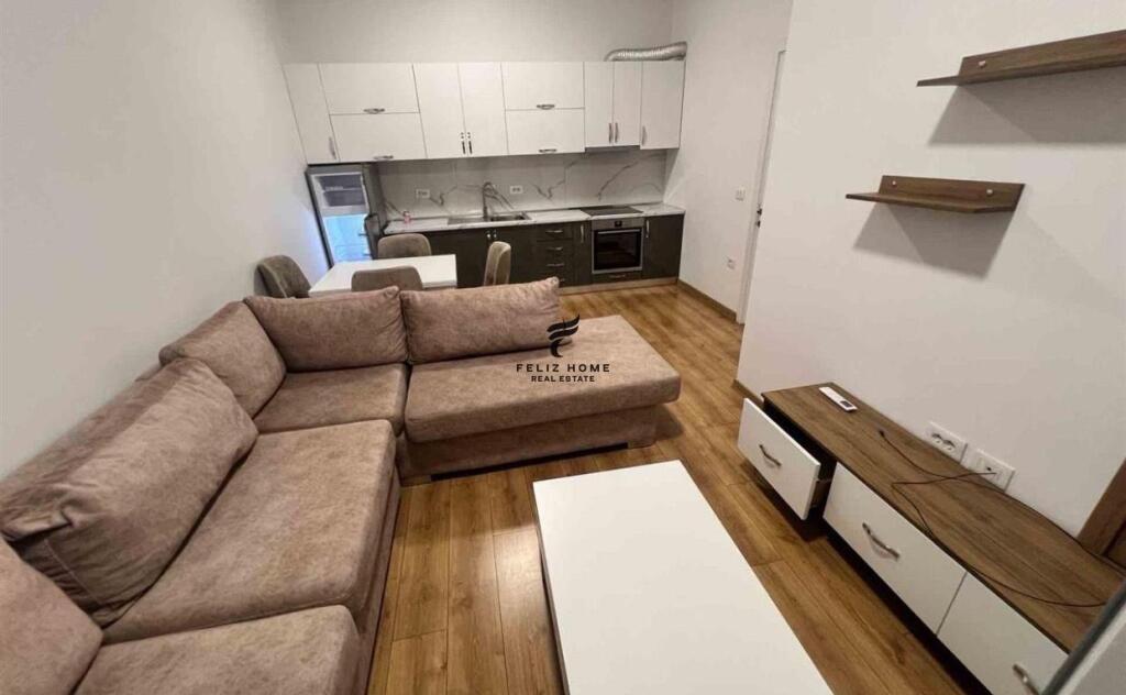 APARTAMENT ME QERA 2+1 KAMEZ