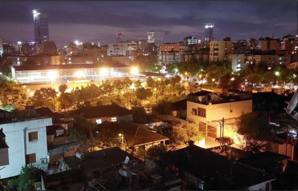 Appartamento 2+1 in affitto, arredato, accanto al ex Campo di Ali Demi.