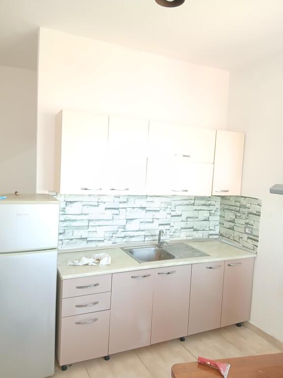 Apartment 1+1 for rent on 3 Vëllezërit Kondi street