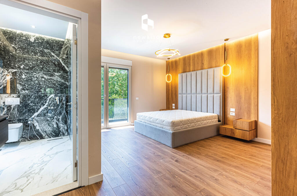 IN VENDITA: Villa Premium a Vishnje (€794.000) | 2400m² Terreno | Piscina + Guesthouse + Nuova di Zecca!