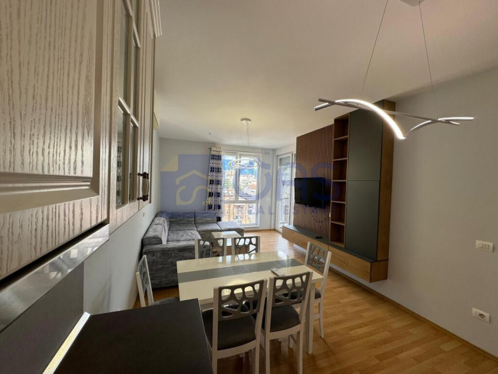 Apartment for rent on Kavaja Street 2+1
