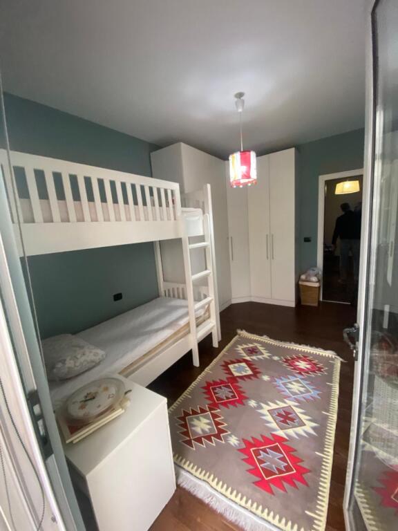2+1, furnished, with parking space, dry lake.