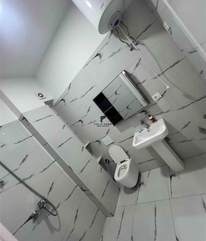 APARTAMENT ME QERA 2+1 KAMEZ