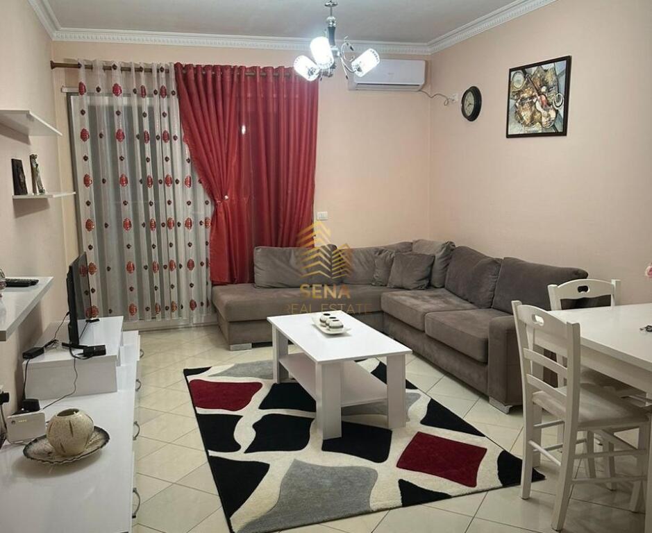 Qira, Apartament 1+1, Fresk