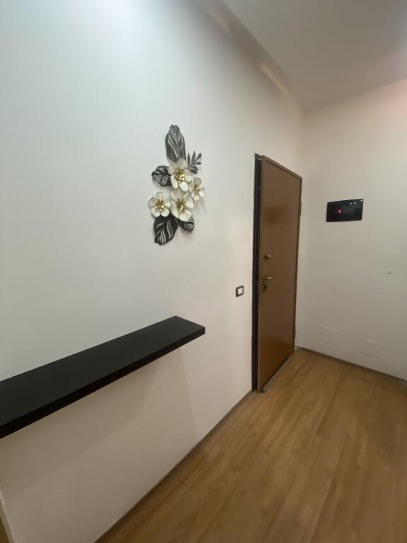 1+1, furnished, dry lake