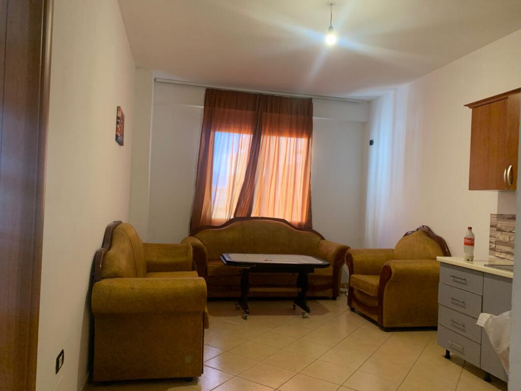 2+1 apartment for rent in Yzberisht