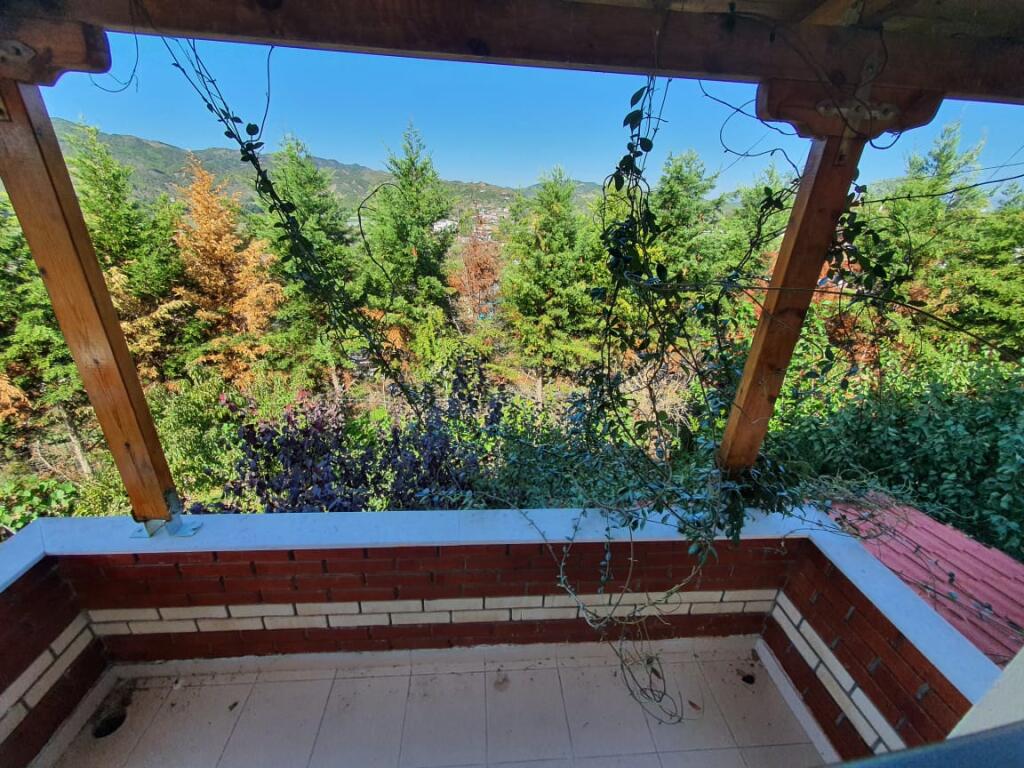 For sale villa in Peze te vogel. The villa is located near Iliria Palace, Toscana Villa or Secret Stone Villa.