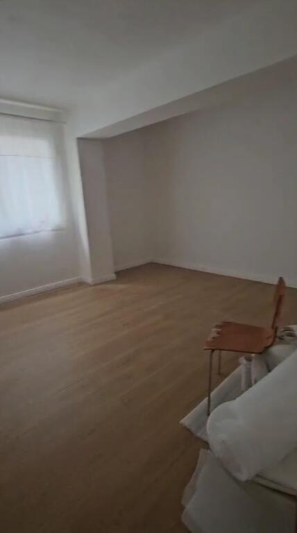 2+1 space for rent Willson square