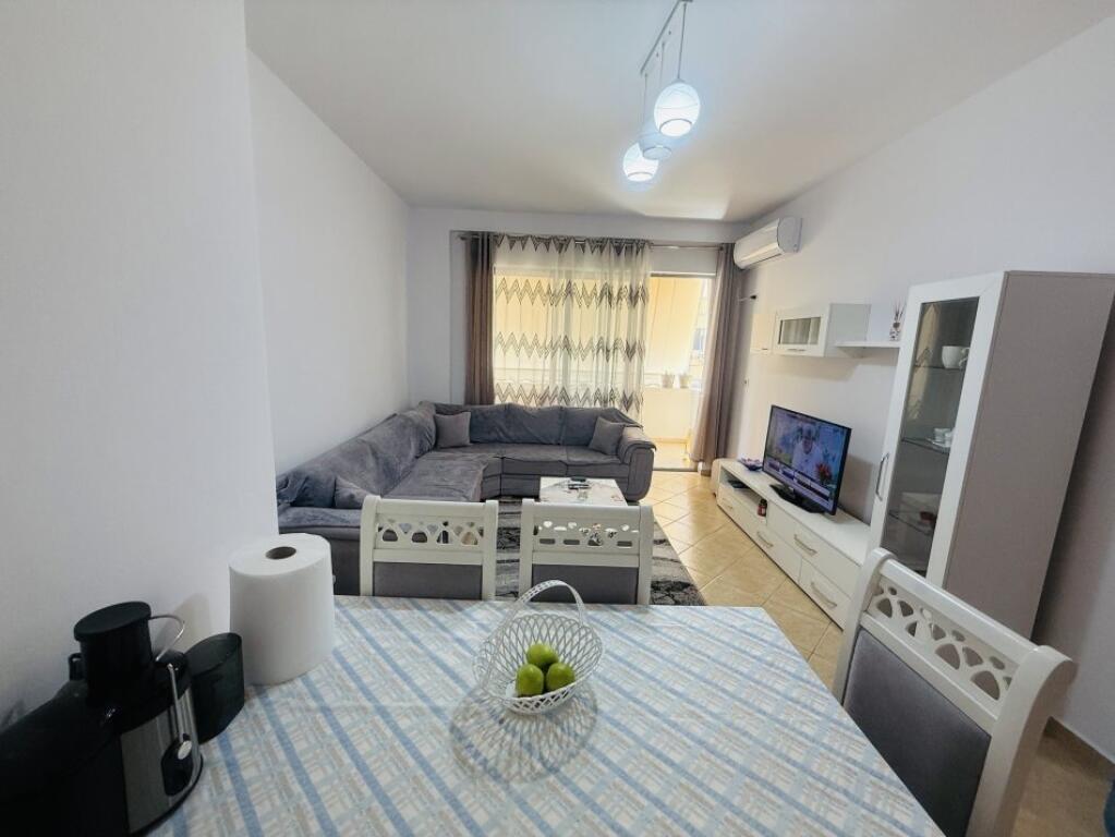 Appartamento in Affitto 1+1+1 Balcone