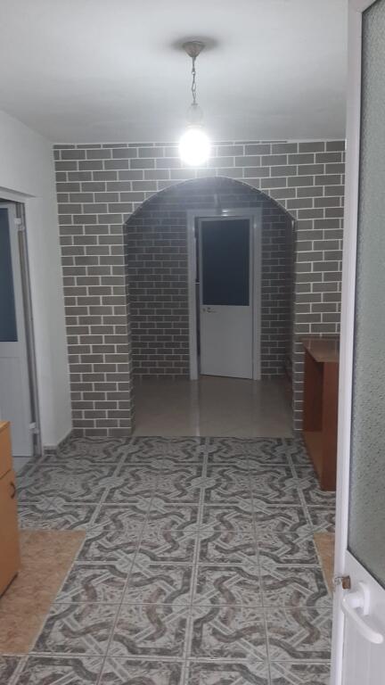 2+1 entrance is given on Fuat Toptani street