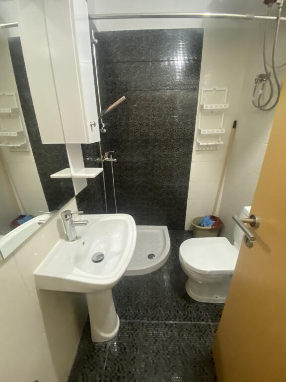 1+1, furnished, dry lake