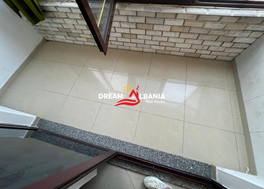 Apartament 1+1 me qera ne Astir, prane Viles L ne Tirane.