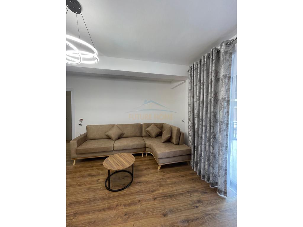 Affitto, Appartamento 1+1+Posto Auto, Residenza Kodra e Diellit 2, Tirana.