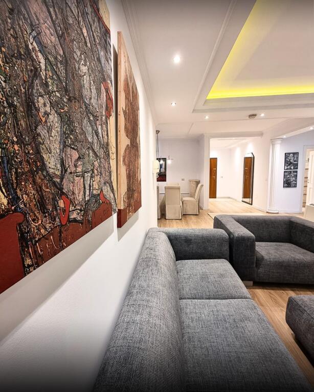 We offer for rent a Super luxury apartment 2+1+2, 145 m2 at Garda