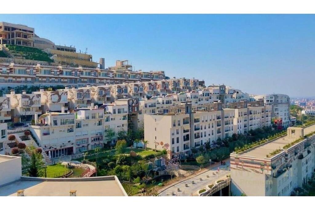 Apartment for sale 3+1+2 at Kodra e Diellit 2