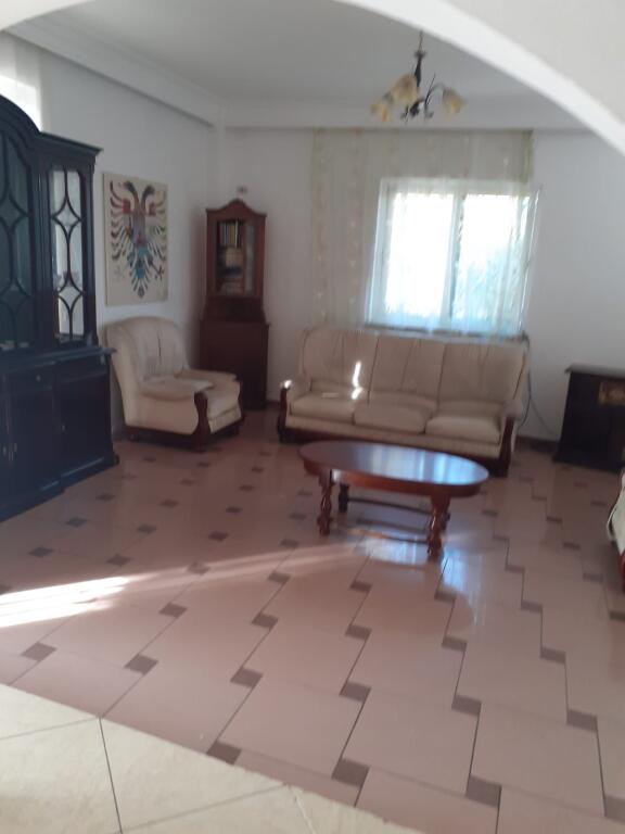 For rent 3+1 in a private house in Kinostudio. The apartment has an area of 120 m2 on the first floor of a private house. It is organized into: Living room + Kitchen 3 bedrooms Bathroom Balcony It is partially furnished! There is a yard available for parking and private space. Location: Rruga Aleksander Moisiu Kinostudio.