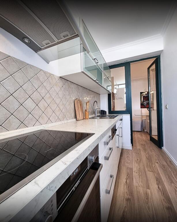 We offer for rent a Super luxury apartment 2+1+2, 145 m2 at Garda