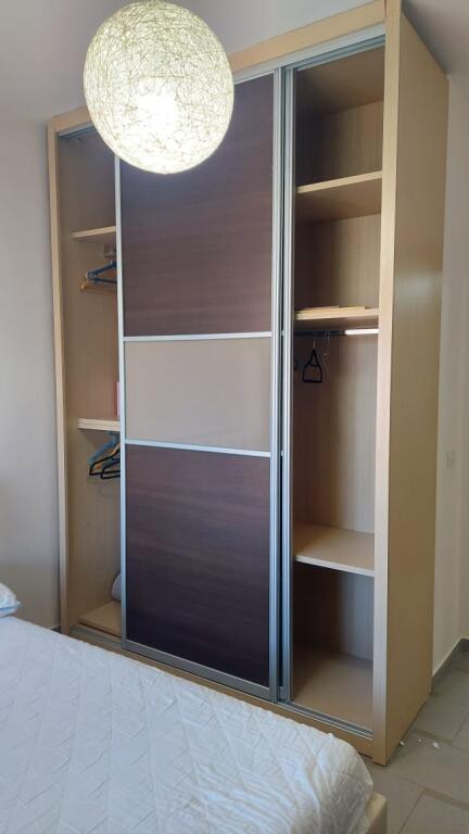 Super apartament 2+1+garazhd për qira mbraoa hotel Mondialit