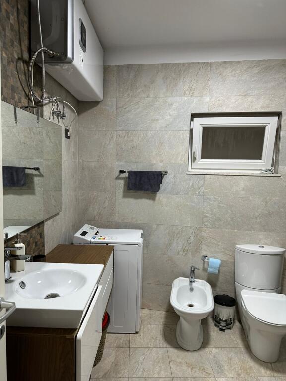 Appartamento in Affitto 1+1 vicino al Liqeni i Thate (ID B210604) Tirana