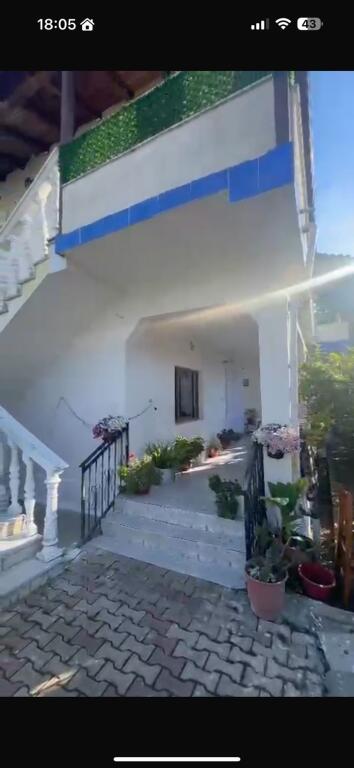 House for sale 2 floors