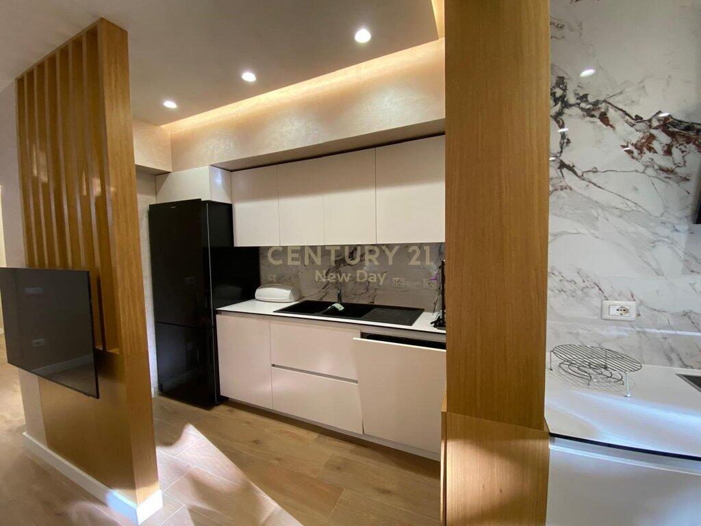 FOR SALE APARTMENT 2+1+2T IN MALIN E ROBIT!